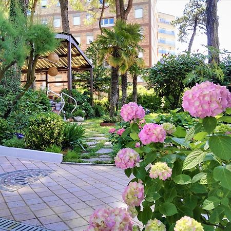 Hotel Abbazia Линяно Сабиадоро Екстериор снимка