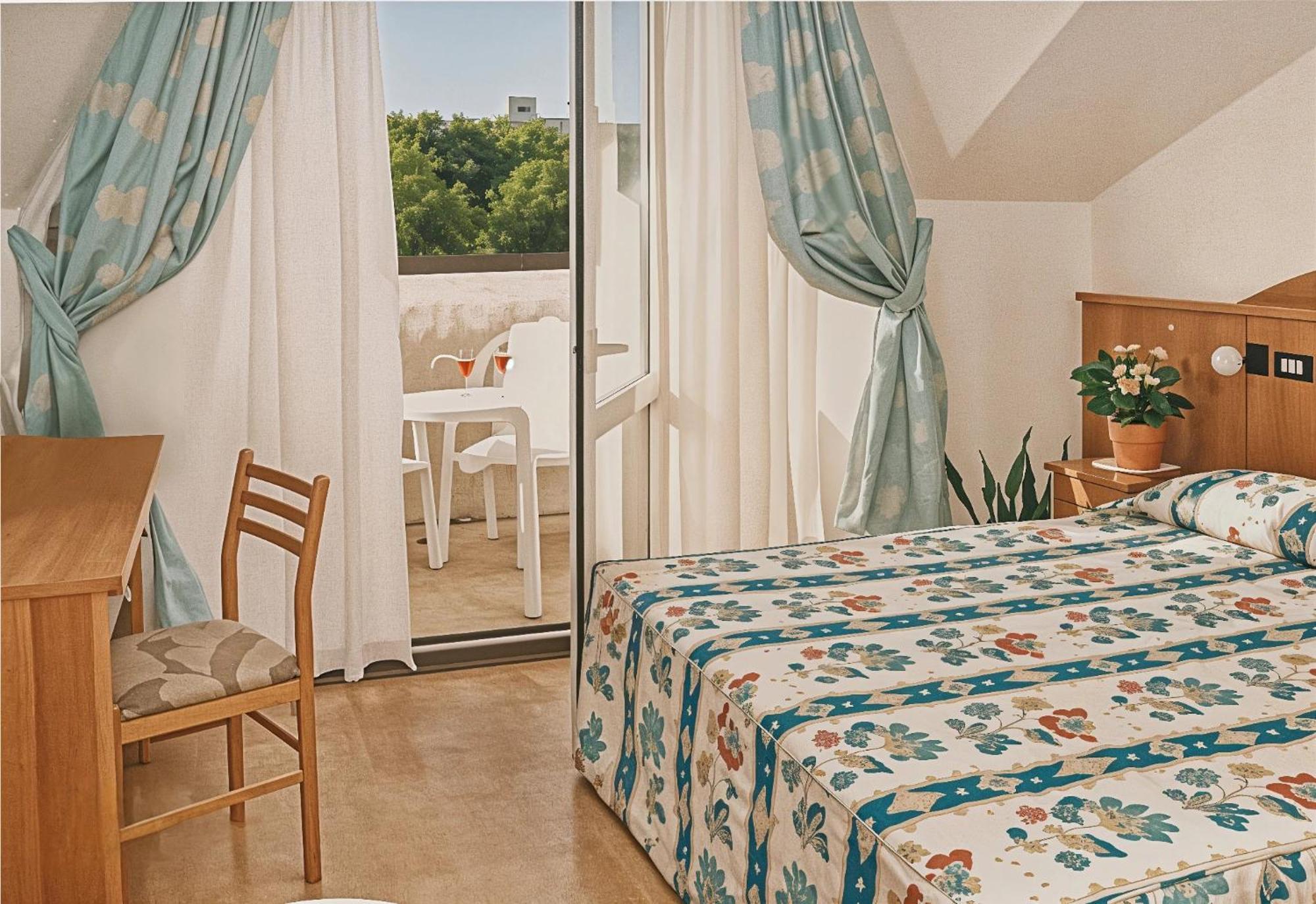 Hotel Abbazia Линяно Сабиадоро Екстериор снимка